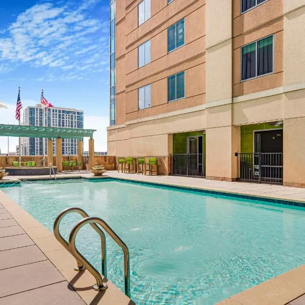 Embassy Suites Houston - Downtown, hotel u gradu Hjuston