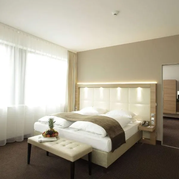 柏林亞歷山大廣場H4酒店，柏林的飯店