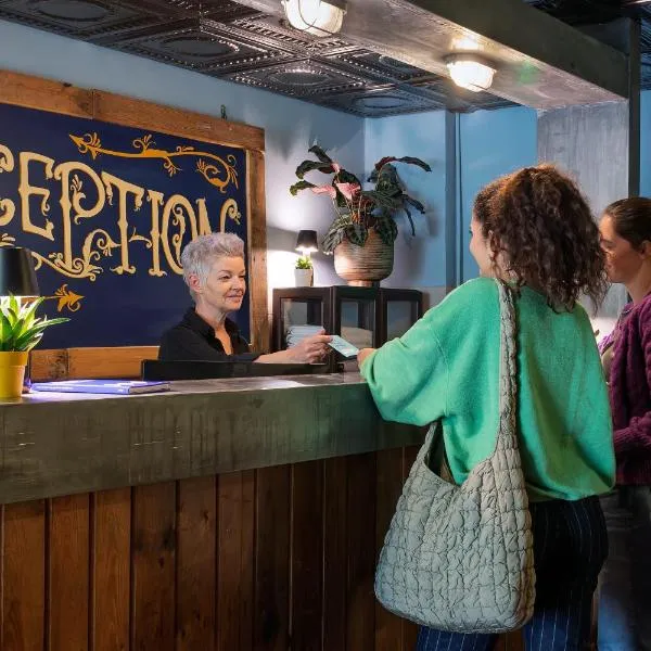 Stayokay Hostel Eindhoven - Blue Collar, hotel in Eindhoven