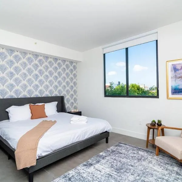 Well Located 1BR with King Bed, Laundry and Parking Option Near Brickell and Marlins Park