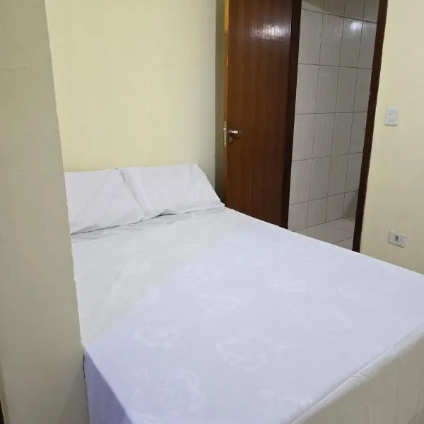 Edificio Hayannes - 1 Quarto - 1 Cozinha - 1 Banheiro - Garagem Coberta, hotel v destinaci Maringá