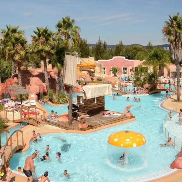 Camping Les Palmiers、イエールのホテル
