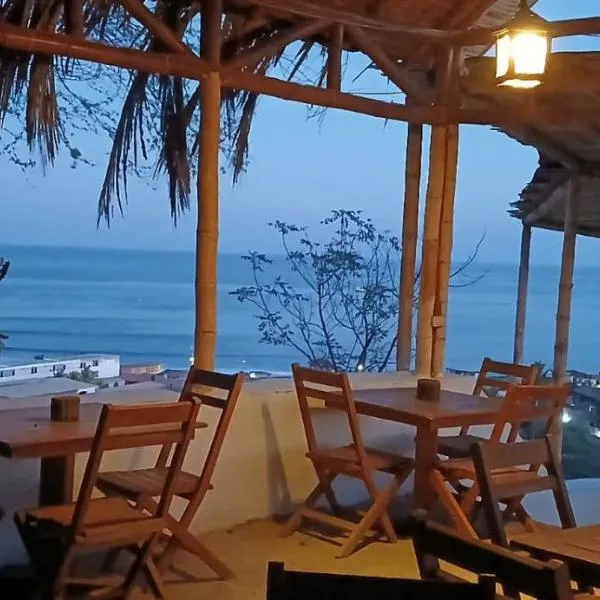kontiki, hotel en Máncora