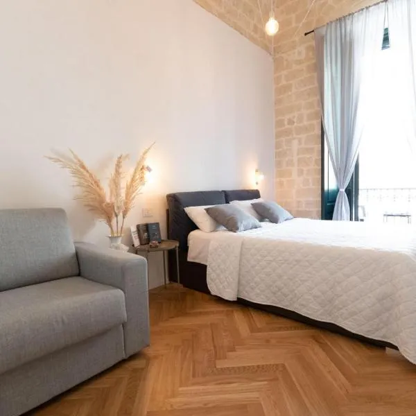 Centro Storico Rooms & Suites, hotel v destinaci Manfredonia