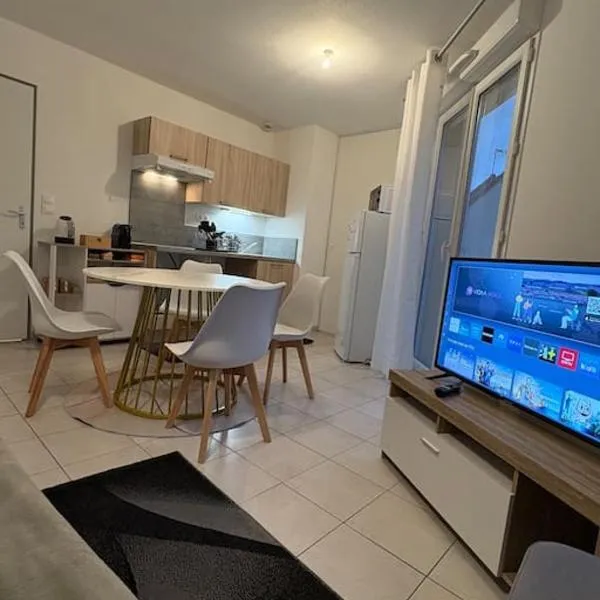 Appartement au calme proche du PAL, hotel a Digoin