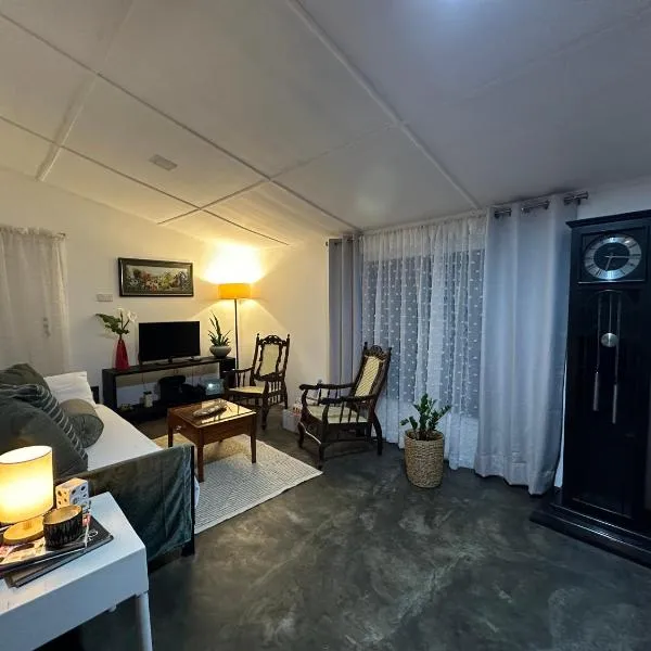LAZA villa, hotel in Nuwara Eliya
