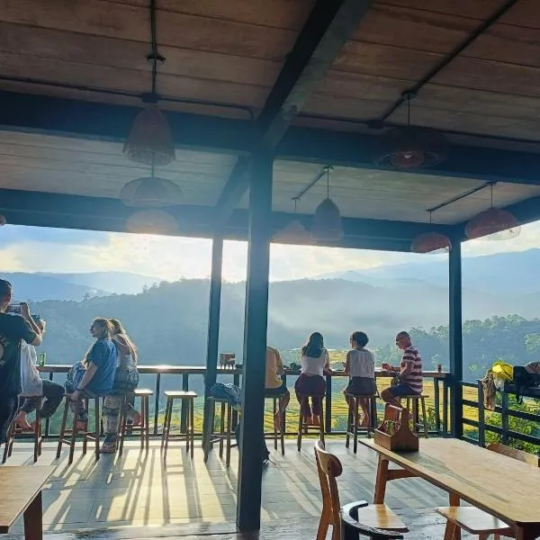 Motho Homestay โมโทโฮมสเตย์, hotel u gradu Chom Thong