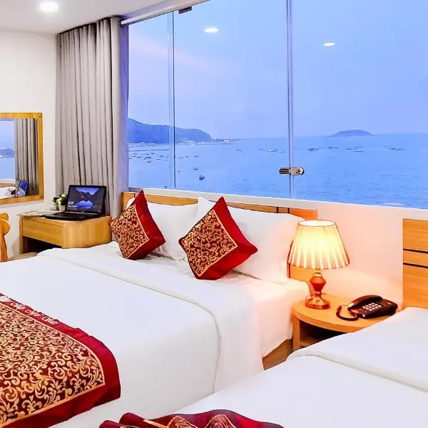 May Ngu Sac - Iridescent Clouds Hotel, hotel in Nha Trang