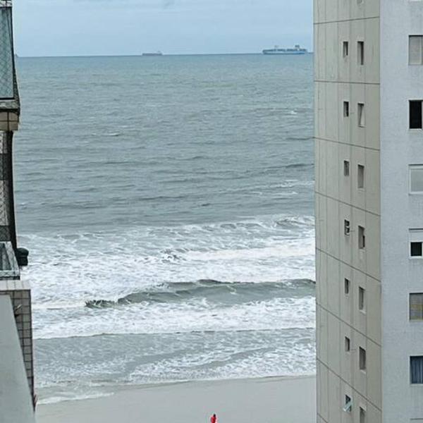 Vista ao Mar Praia Pitangueiras Servico de praia Garagem