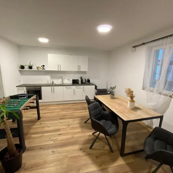 Sanierter Altbau mit Tischkicker, Hotel in Marktbreit