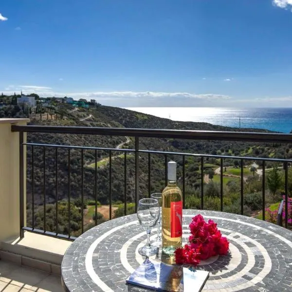 Modern Apartment U6 with Beautiful Sea Views, Aphrodite Hills, hotel em Kouklia