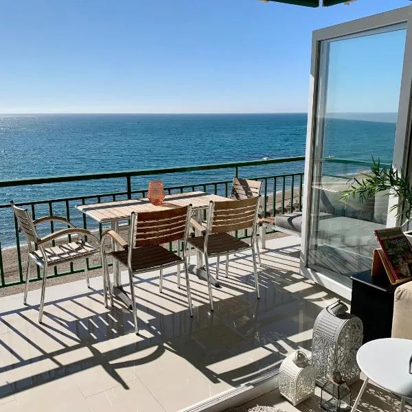 Beachfront Apartment In Fuengirola, hotel in Fuengirola