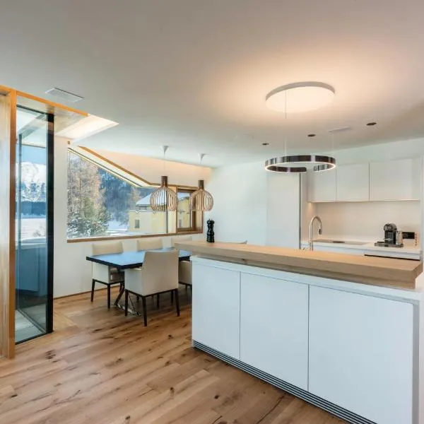Apartment Mira Lej、サンモリッツのホテル