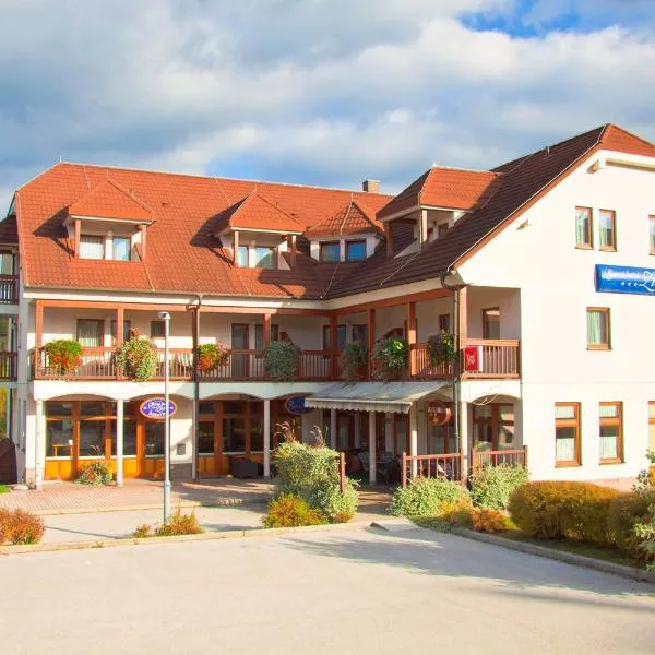 Garni Hotel Zvon, готель у місті Зрече