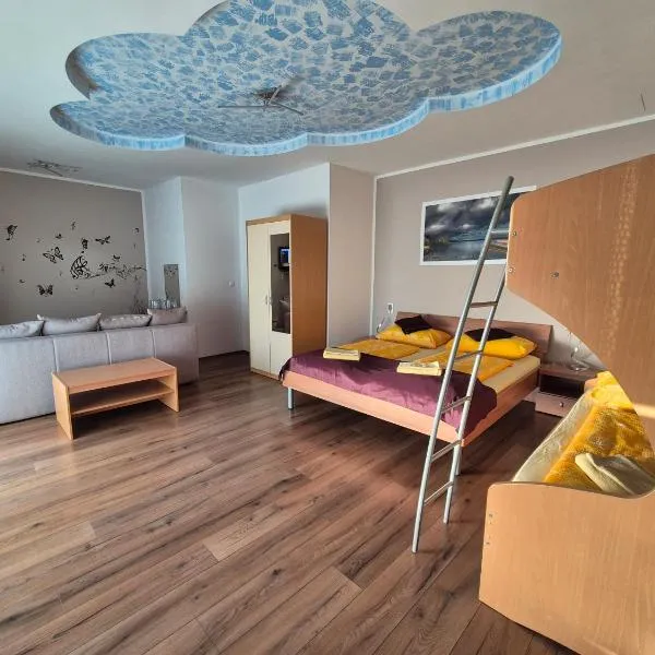 Apartments Furman - SELF CHECK-IN, hotel v destinaci Rakek