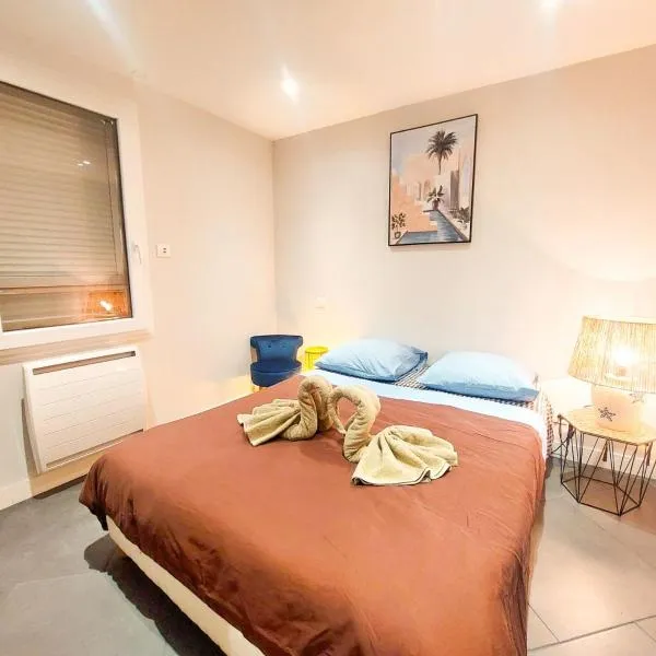 Le Grand T4 - Wifi, Parking, Clim, hotel di Toulon