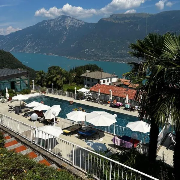 Piccola Italia Residence - Tremosine sul Garda, khách sạn ở Tremosine Sul Garda