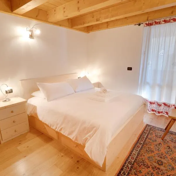 Borgo Nuovo Deluxe con garage box, hotel a Forni di Sopra