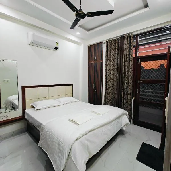 Shekhawat House A comfy 2 BHK Homestay، فندق في جايبور