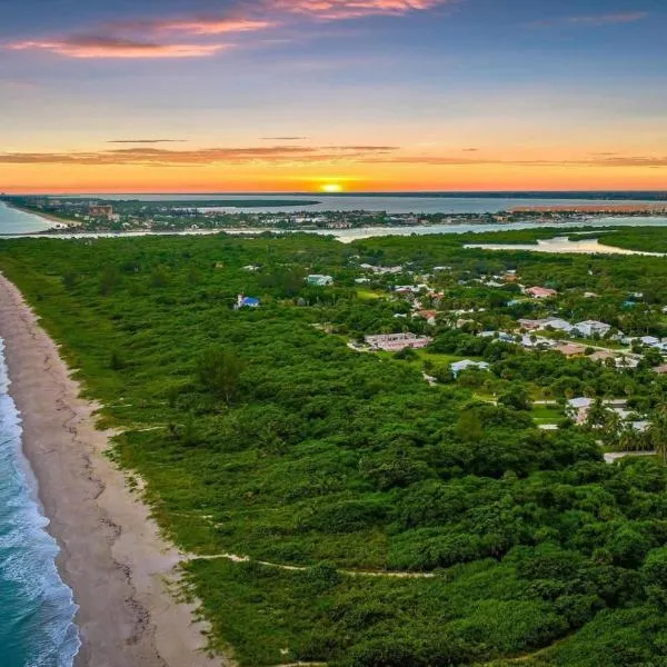 2BR, 2BA - Pets Stay for Free - Fall Specials, hotel in Fort Pierce