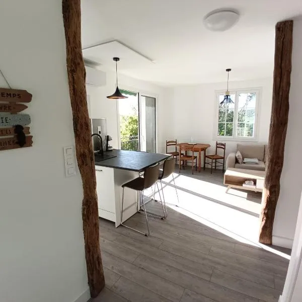 Maison calme et arboré à Cordes sur Ciel, hotel v destinácii Cordes-sur-Ciel