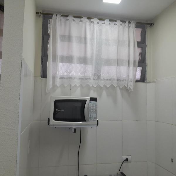 Apto Gonzaga a 20m da praia -Ar Split & Pet Friendly - Foto 3