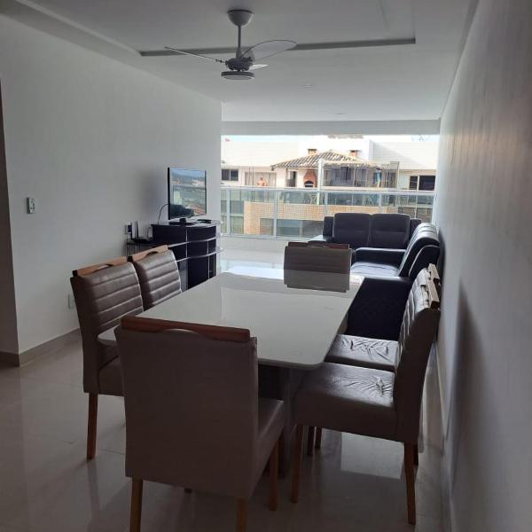 Lindo apartamento na praia do morro com vista para o mar, espaçoso, prédio novinho - Foto 4