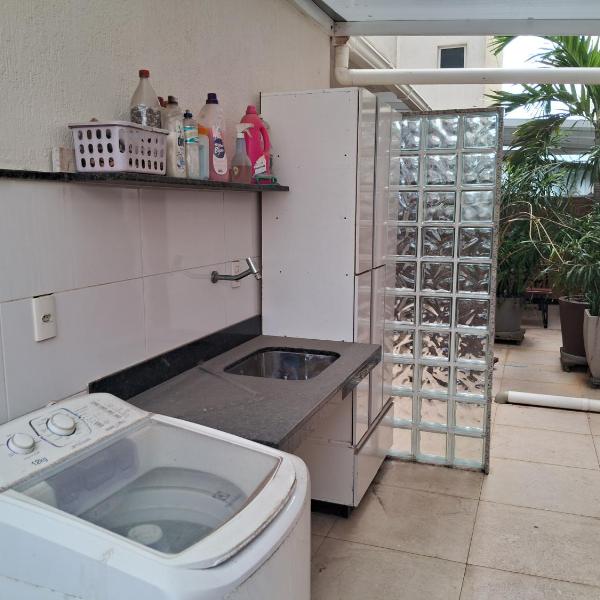 Show de apartamento na Praia do Morro - Guarapari - 3Q - Área externa com churrasqueira - 2 vagas garagem - Wifi - 100m da praia - ar condicionado - Foto 3