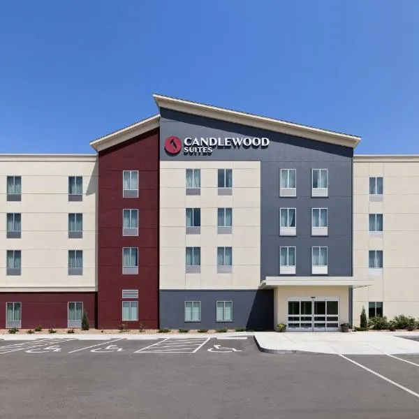 Candlewood Suites McPherson by IHG, ξενοδοχείο σε McPherson