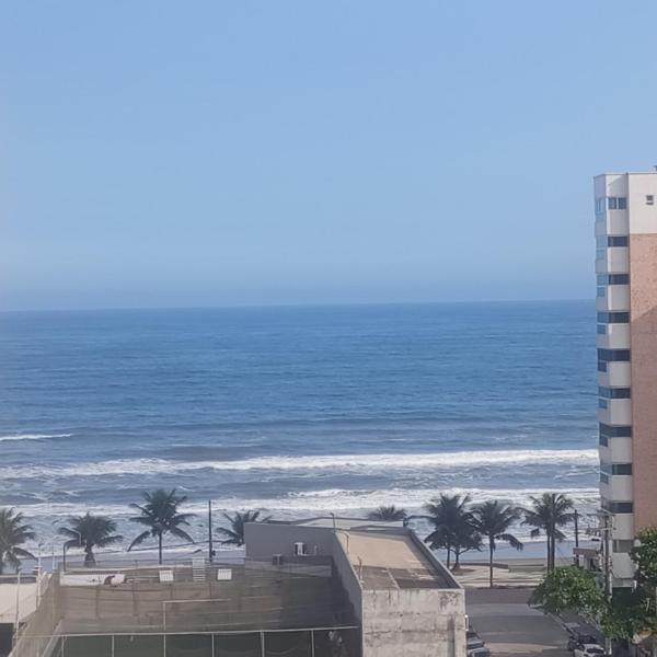 Apartamento T-44 com Vista para o Mar 50 metros da Praia Mongaguá Piscina Wi-Fi - Foto 3