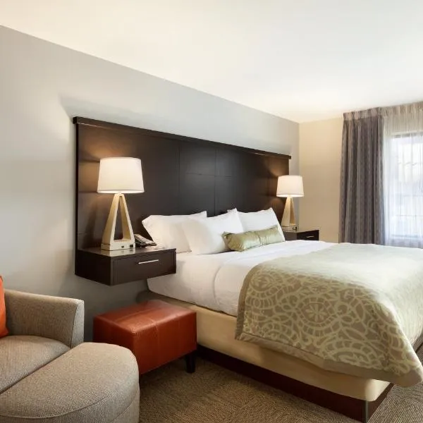 Staybridge Suites Midland by IHG, hotel v destinaci Midland
