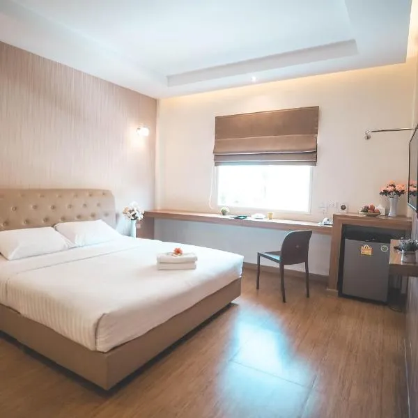 Venice Resort, hotel in Ban Sai Mai