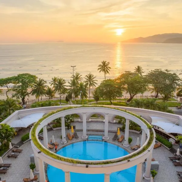 Sunrise Nha Trang Beach Hotel & Spa、ニャチャンのホテル