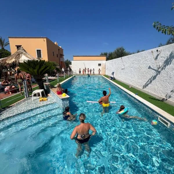 Casal Mastro appartamenti e camere con piscina, hotel in Bisceglie