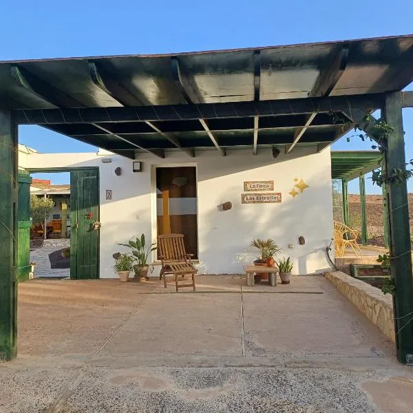 La Finca Las Estrellas, hotel v destinaci Tarajalejo