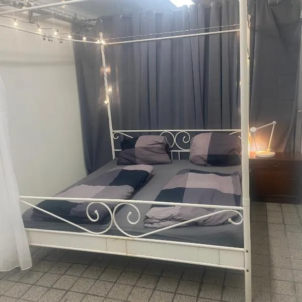 Günstige ruhige Unterkunft, hotel in Forchtenberg