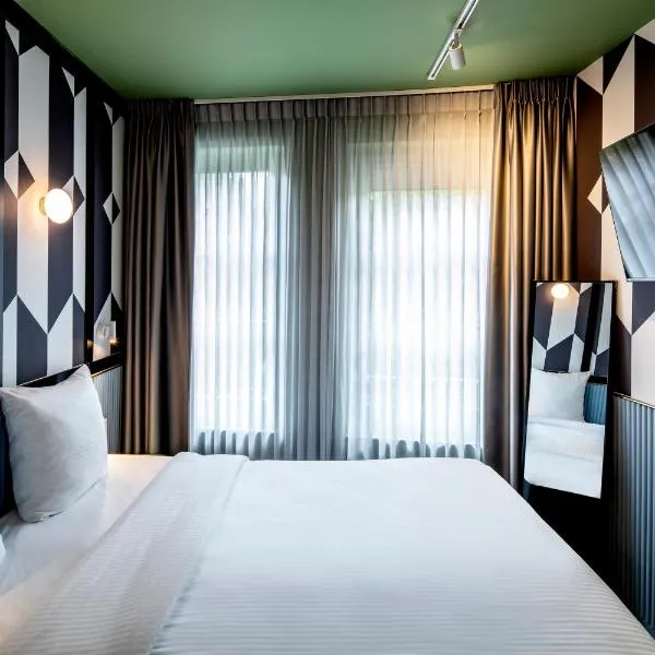 Tourist Inn Hotel Amsterdam, khách sạn ở Amsterdam