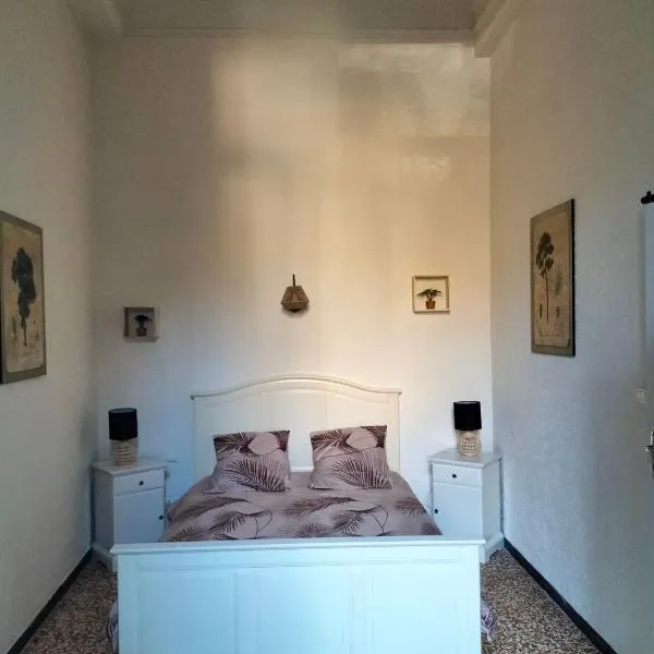 Le petit paradis, hotel en Saint-Pons-de-Thomières