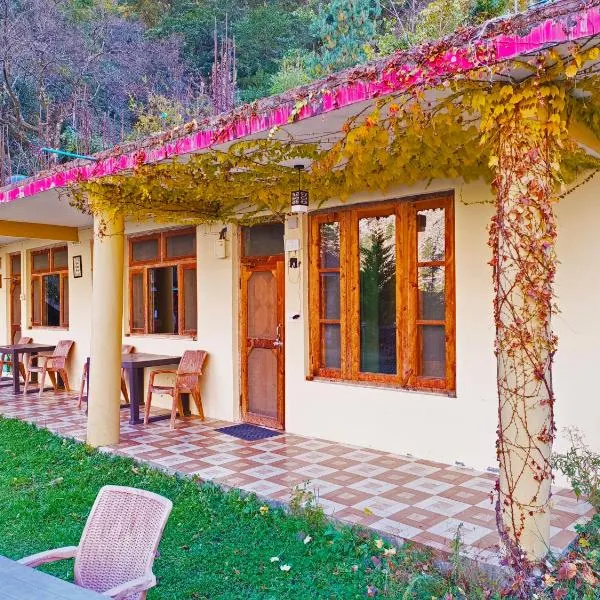 WoodRose Ecostay - Couple's Favourite, hotel v destinaci Gushaini