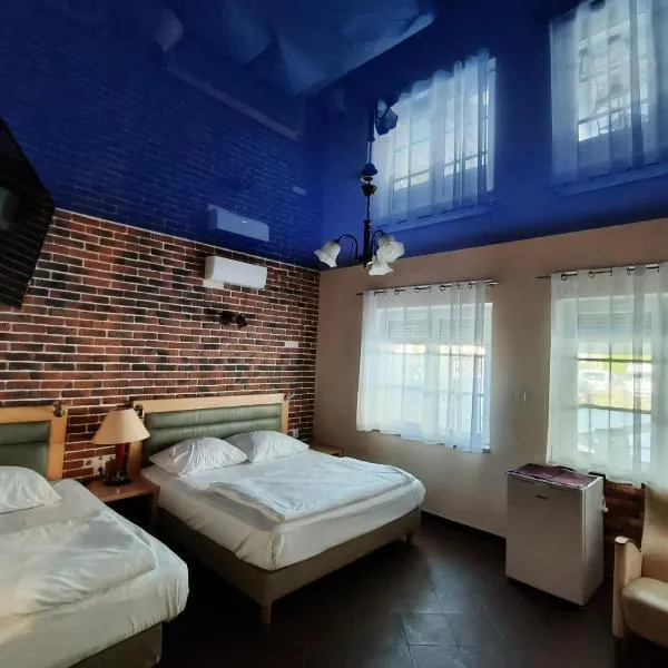 Villa Bella Casa, hotel v destinácii Łomianki