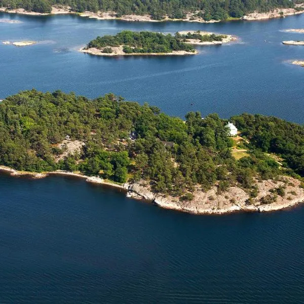 Idöborgs Stuguthyrning: Sandhamn şehrinde bir otel