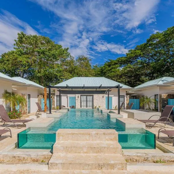 Villas VR Beachwalk Avellanas, hotel in Playa Avellana