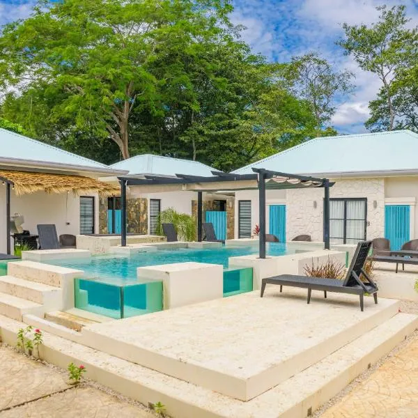 Villas VR Beachwalk Avellanas, hotel en Playa Avellana