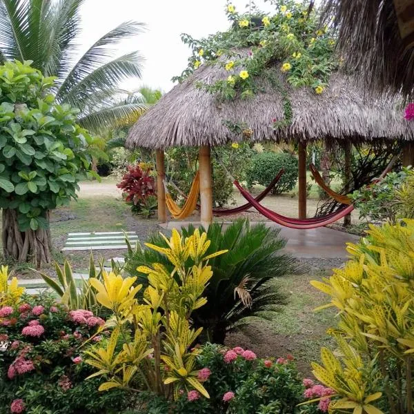 Cabaña Riviera Pacific, hotel di Pedernales