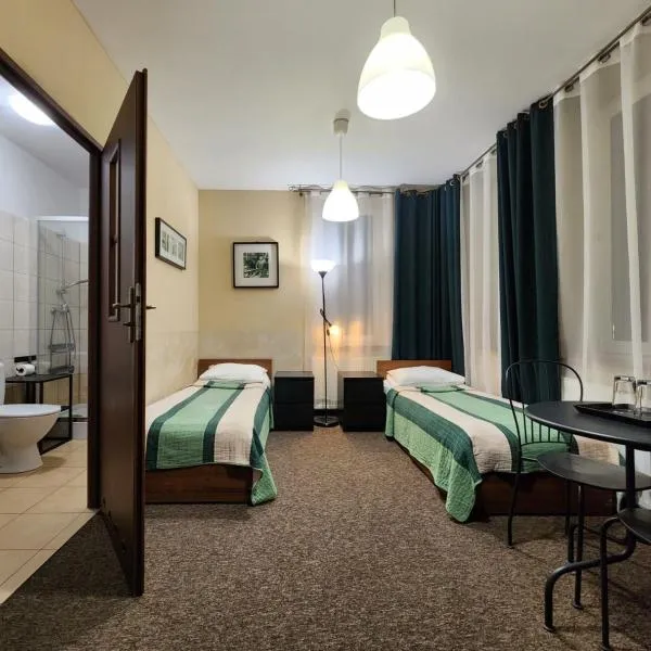 Hostel Zamość - pokoje gościnne - bezpłatny parking, ξενοδοχείο σε Ζάμοστς