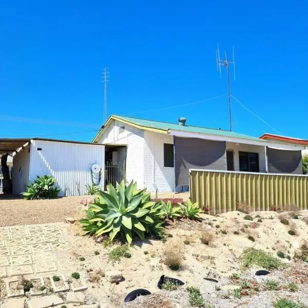 Crab Claw Cottage, hotel in Port Broughton