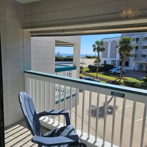 Seawall Breeze One bedroom Condo in Galveston, hotel in Galveston