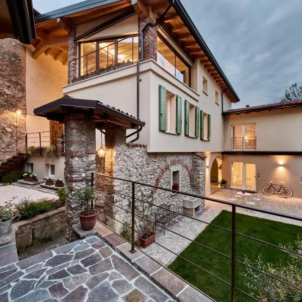 Corte Torchio B&B, hotel v destinaci Roe