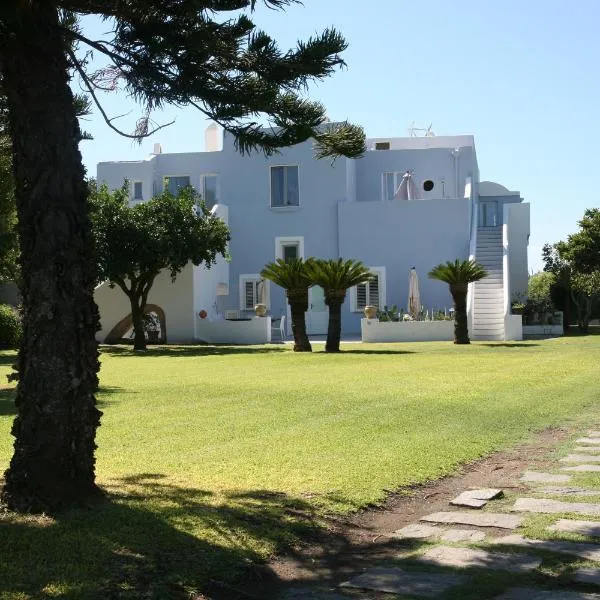 Il Carrubo, hotel in Procida