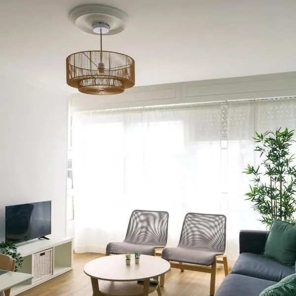 Apartamento Pataka III โรงแรมในแฟร์โรล